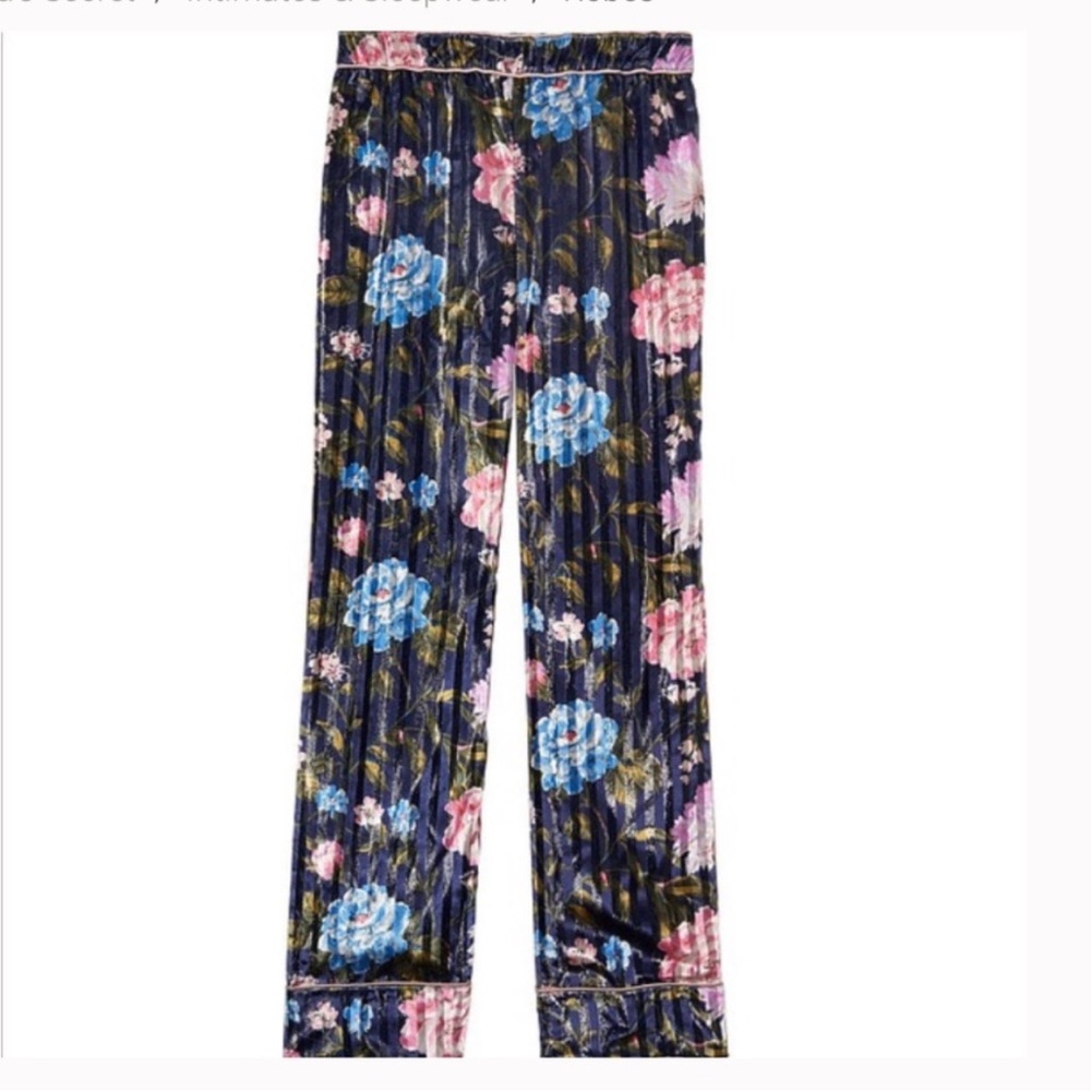 Victoria’s Secret pants new without tag